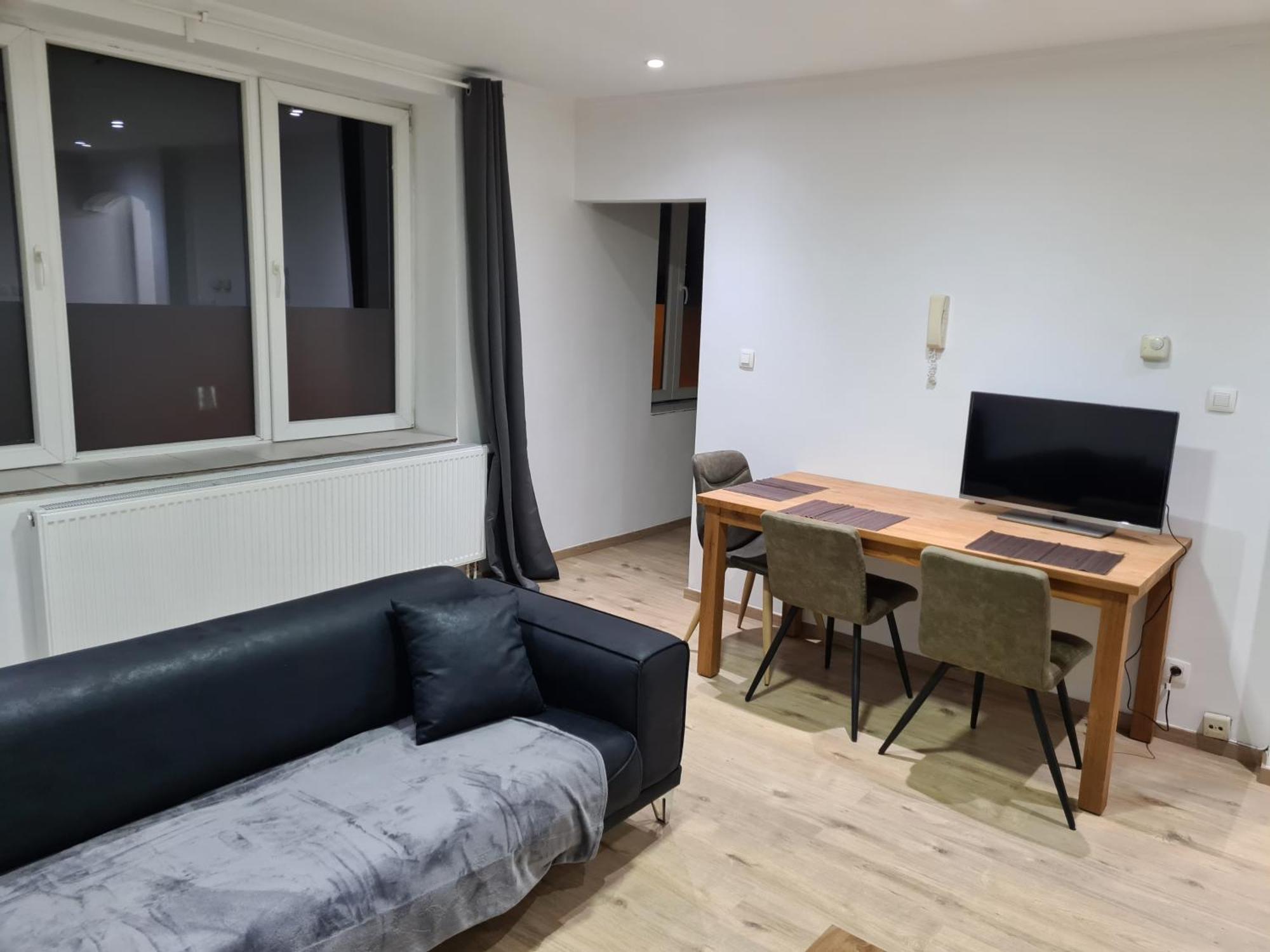 Ferienwohnung Le Bonheur 1 & 2 Parking Et Wifi Gratuits Charleroi Exterior foto